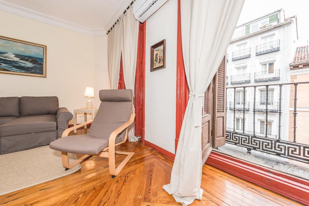 Apartamentos Madrid Centro B المظهر الخارجي الصورة