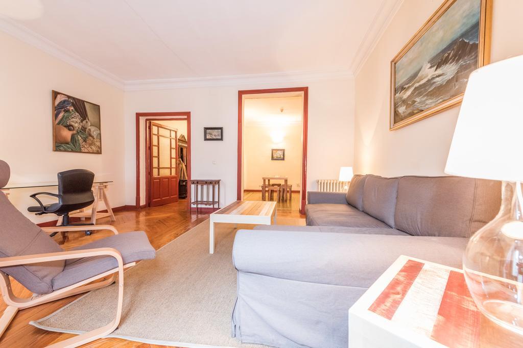 Apartamentos Madrid Centro B المظهر الخارجي الصورة