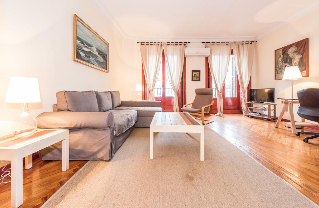 Apartamentos Madrid Centro B المظهر الخارجي الصورة